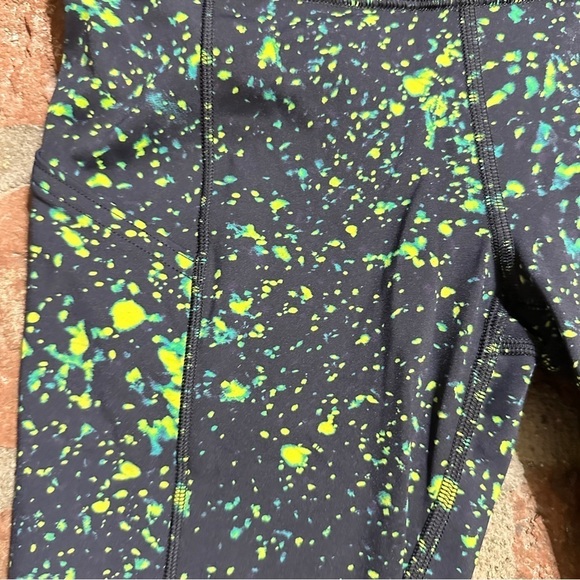 Lululemon Size 4 Base Pace HR Tight 25” Sparks Fly Multi SXFY Nulux Pant Run - Picture 10 of 14